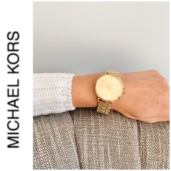 Restocked NWT authentic MK gold tone Jaryn watch - Picture 2 of 4